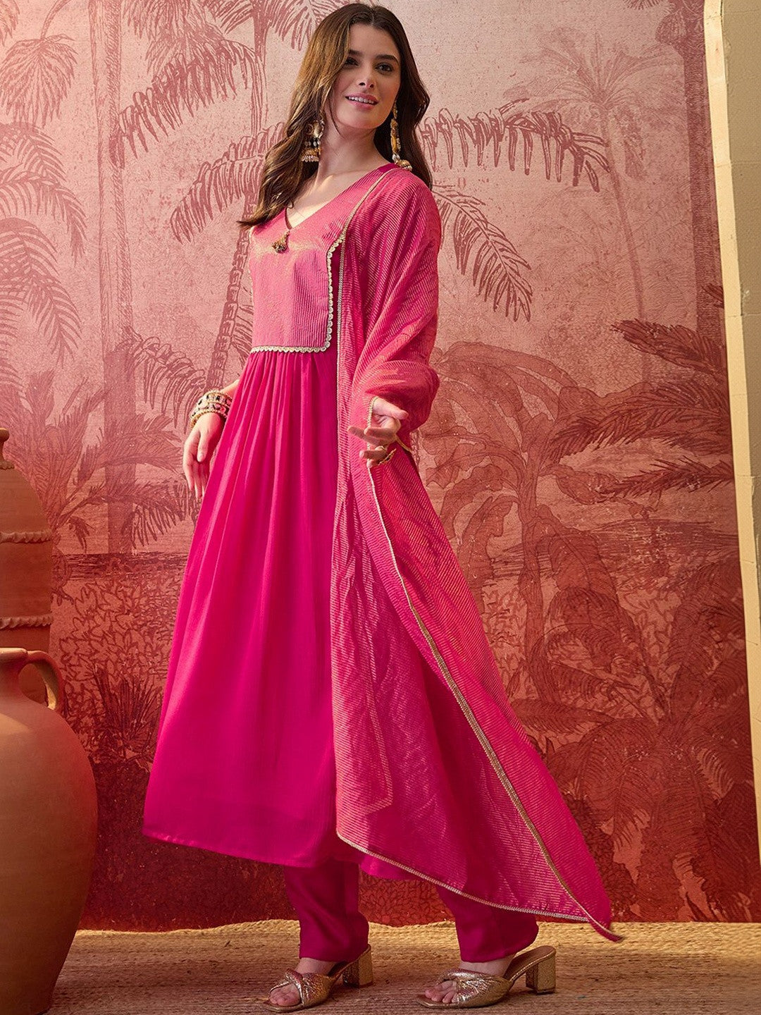 Dhiyona SN Woven Design V-Neck Kurta & Trousers Kurta Set