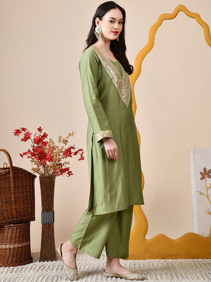 Women Solid Yoke Design Kurta with Palazzo