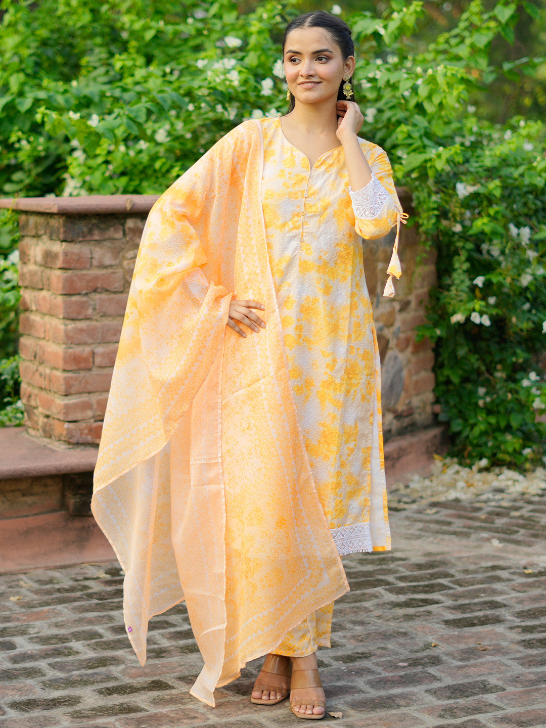 Notched Neck Geometric Embroidered Straight Kurta with Palazzo & Dupatta