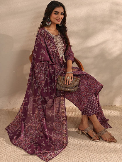 Women Ethnic Motifs Printed Regular Thread Work Kurta with Trousers & With Dupatta