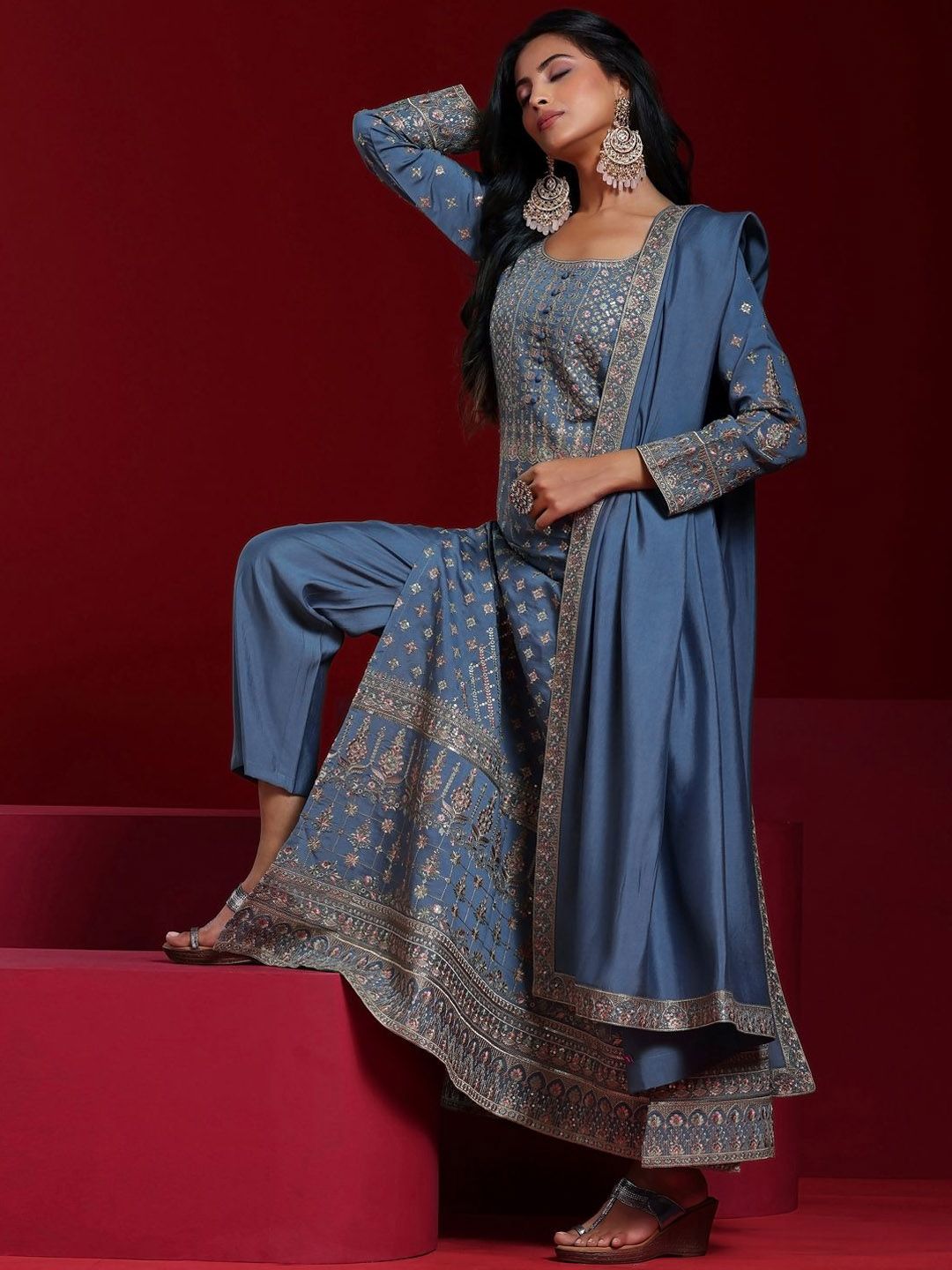 Dhiyona LL Ethnic Motifs Embroidered Sequinned Anarkali Kurta With Palazzos & Dupatta