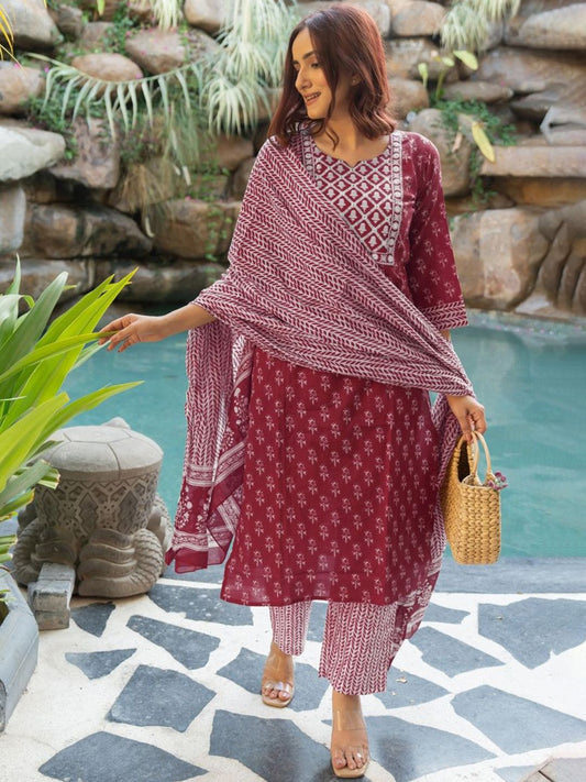 Dhiyona KL Women Paisley Printed Regular Mirror Work Pure Cotton Kurta with Trousers & Dupatta