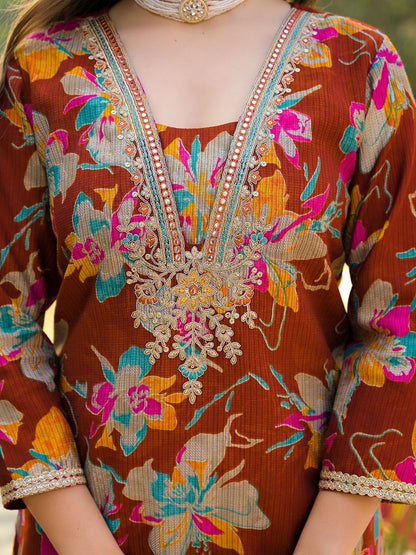 Dhiyona KL Women Floral Printed Regular Thread Work Kurta with Trousers & With Dupatta