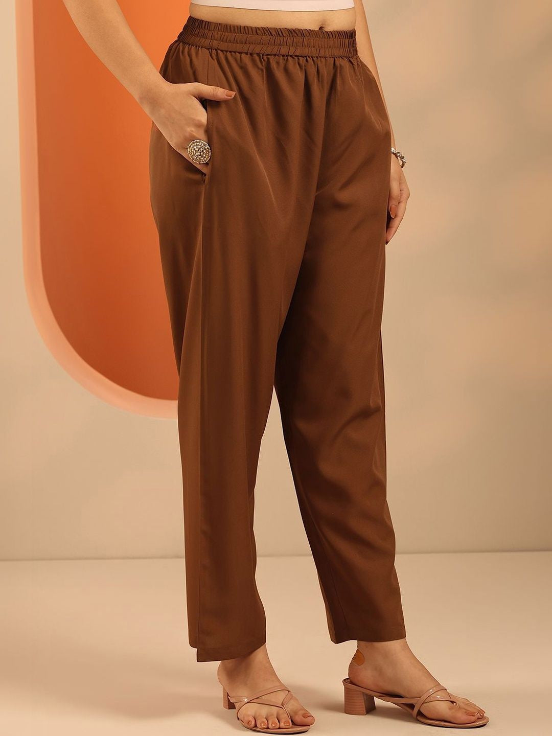 Women Bandhani Printed Regular Kurta with Trousers & With Dupatta