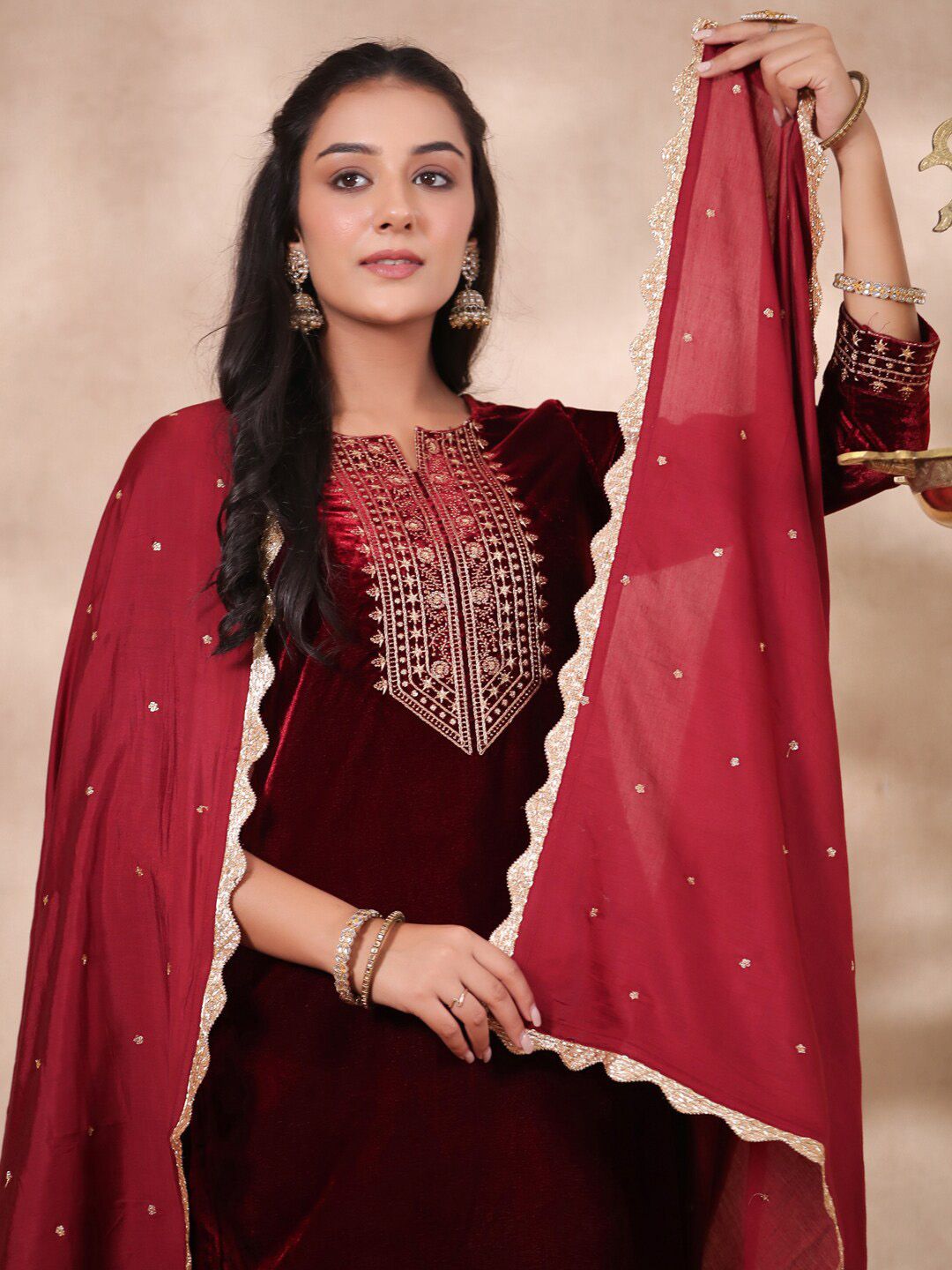 Dhiyona IS Women's Ethnic Motifs Yoke Design Thread Work Velvet Straight Kurta & Trousers With Dupatta