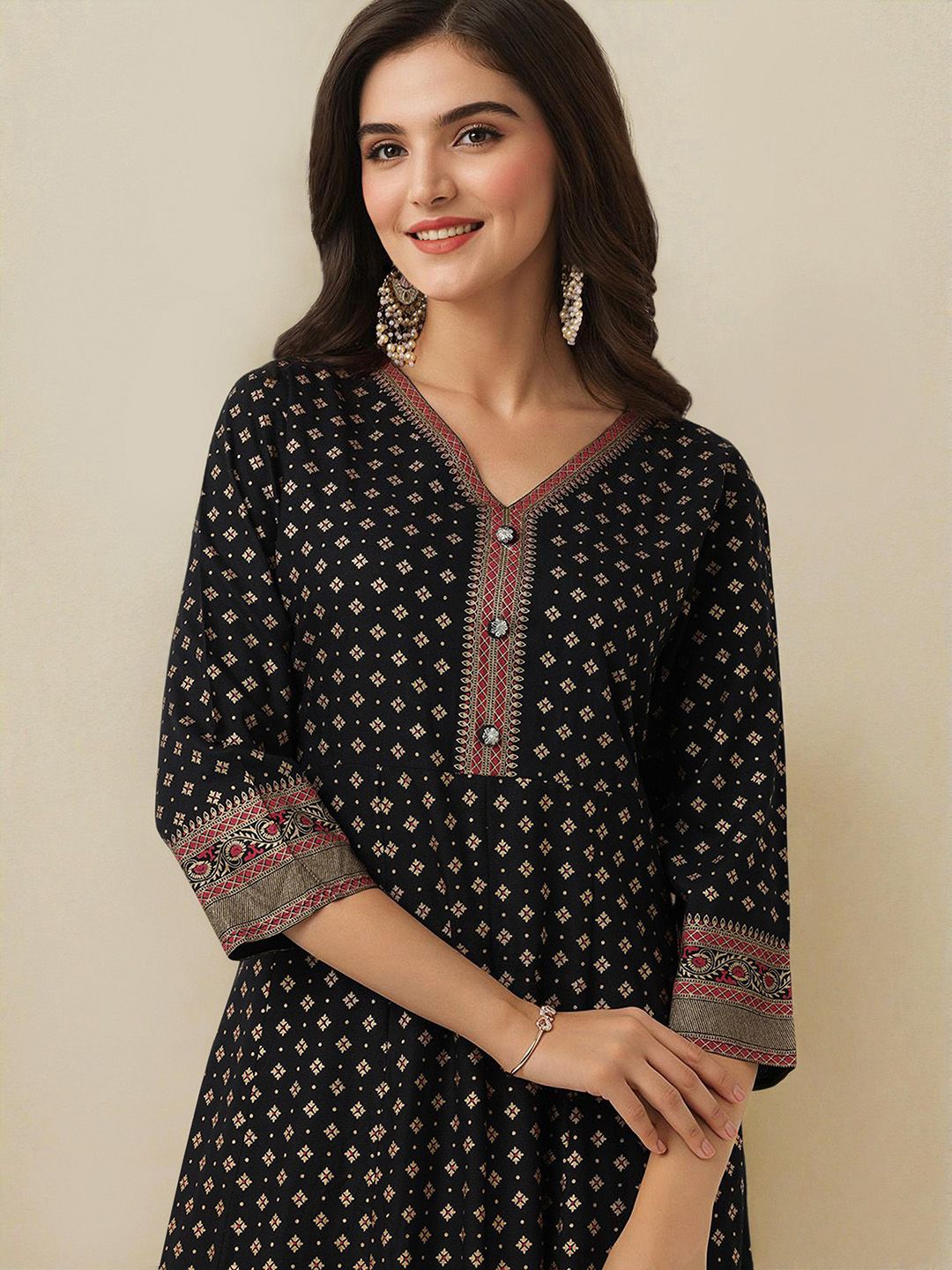 Dhiyona IS Women's Floral Printed V-Neck A-Line Kurta With Trousers