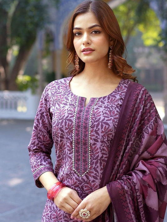 Dhiyona KL Floral Printed Notch Neck Gotta Patti Straight Kurta With Trousers & Dupatta
