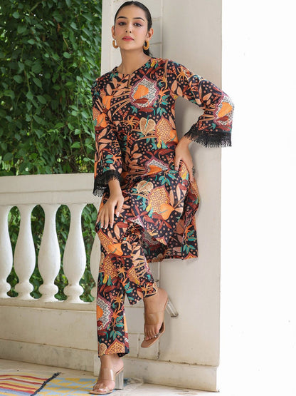 Dhiyona RR Women's Floral Printed Keyhole Neck Pure Cotton Kurta & Trousers