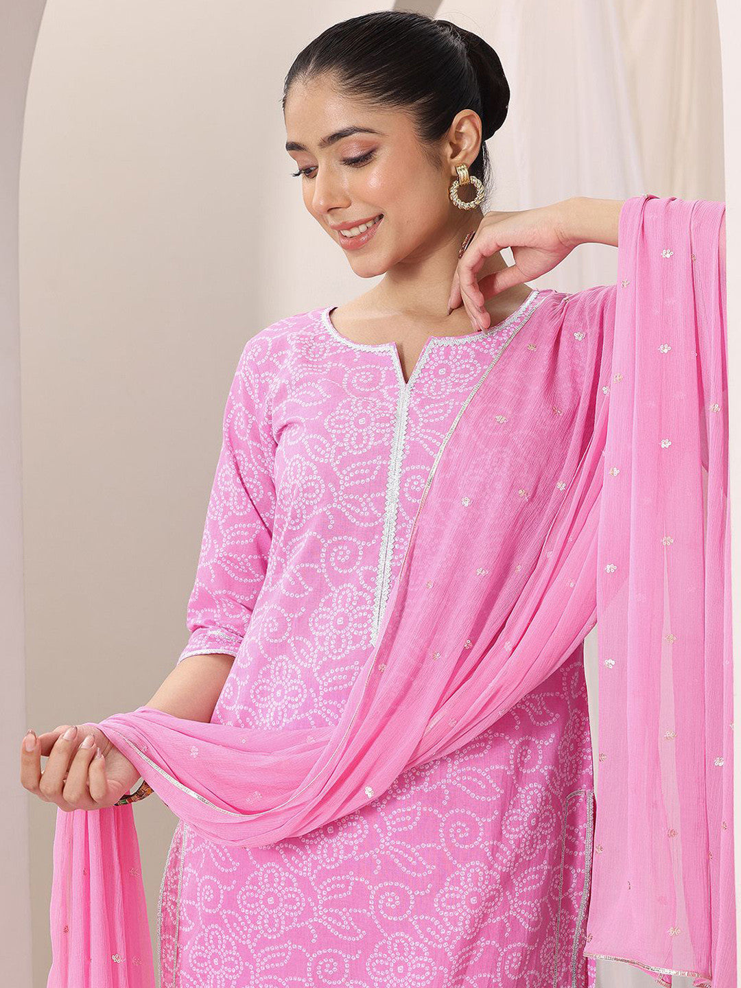 Bandhani Printed Thread Work Straight Kurta With Palazzos & Dupatta