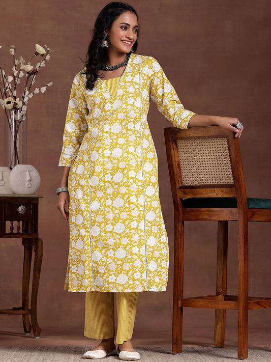 Yellow Women Floral Printed Regular Pure Cotton Kurta with Trousers