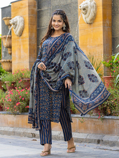 Dhiyona KL Floral Printed Thread Work Straight Kurta With Trousers & Dupatta