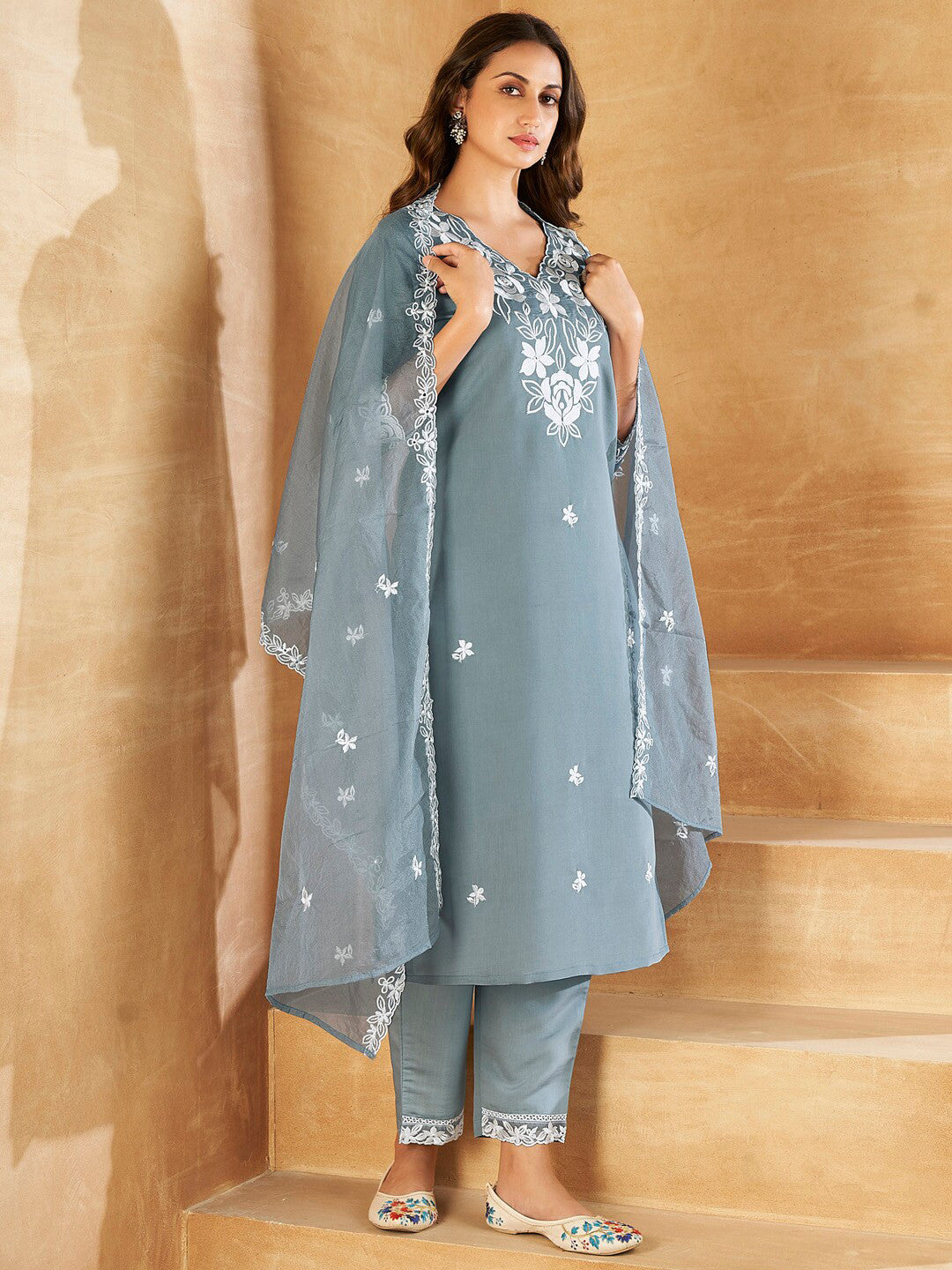 Floral V-neck Embroidered Regular Thread Work Kurta with Trousers & With Dupatta