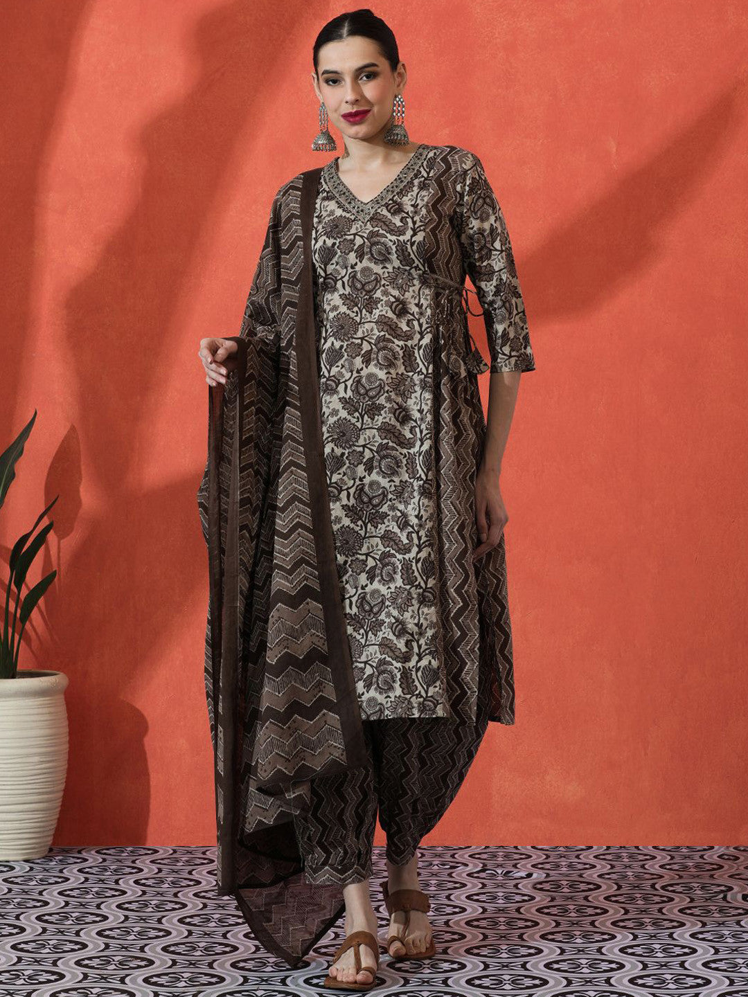 Dhiyona SN Floral Embroidered Straight Pure Cotton Kurta With Trousers & Dupatta