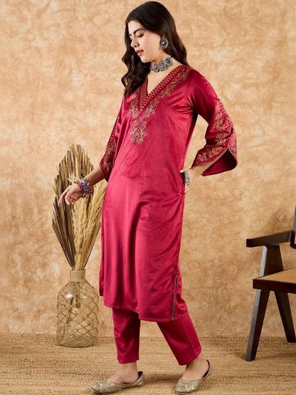 Winter Printed Velvet V-Neck Kurta & Trousers Kurta Set