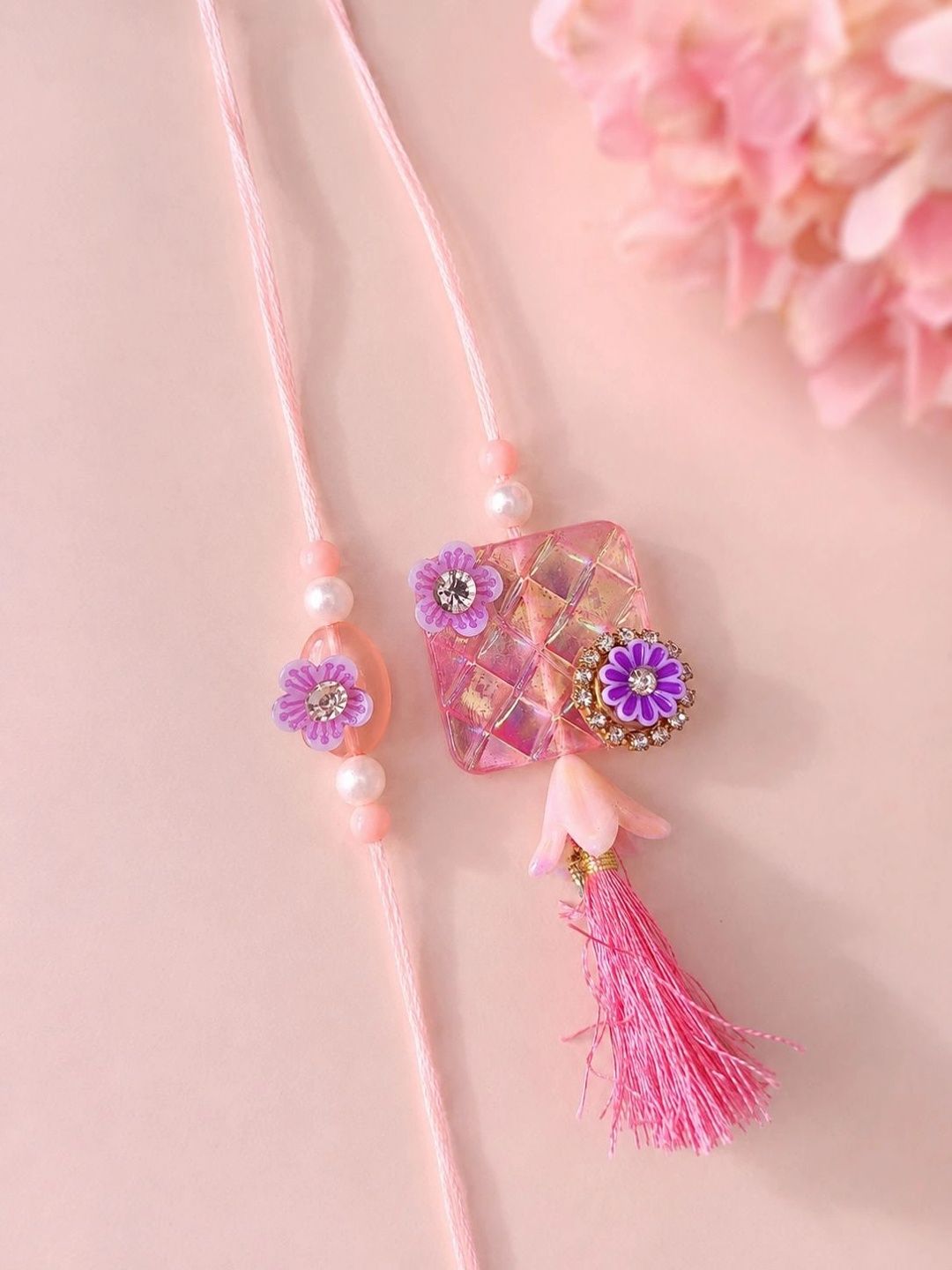 Dhiyona Rakhi