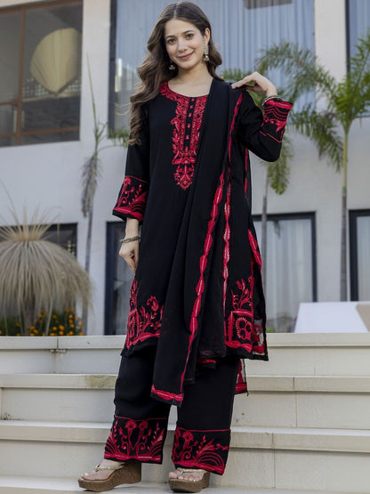 Dhiyona KL Women Ethnic Motifs Embroidered Regular Sequinned Kurta with Palazzos & With Dupatta