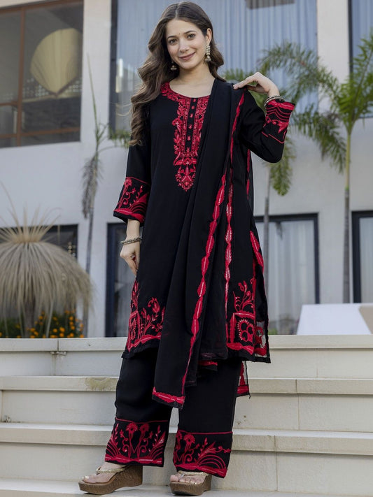 Dhiyona KL Women Ethnic Motifs Embroidered Regular Sequinned Kurta with Palazzos & With Dupatta