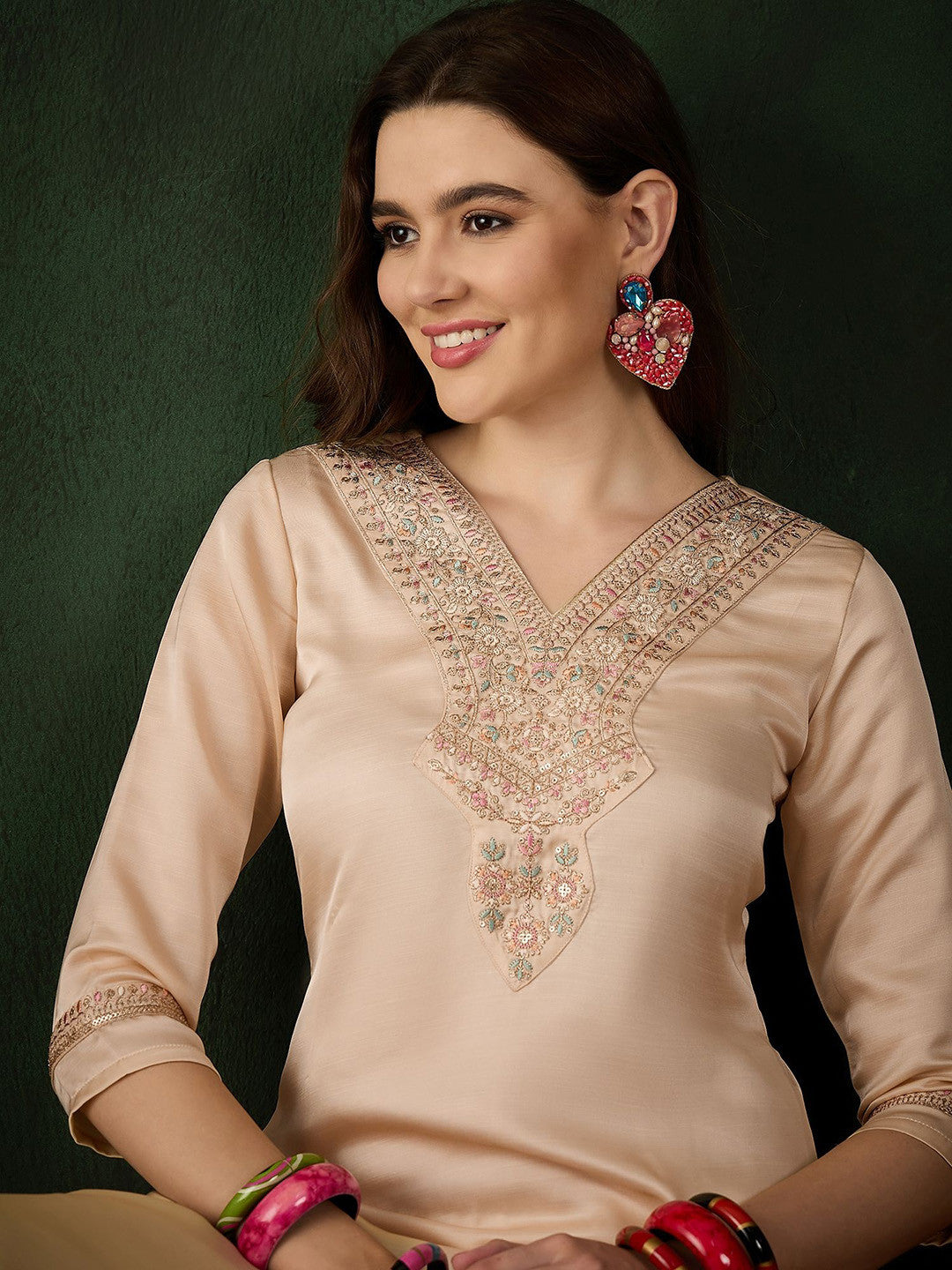 Ethnic Motifs Yoke Design Sequinned V-Neck Straight Kurta With Trouser