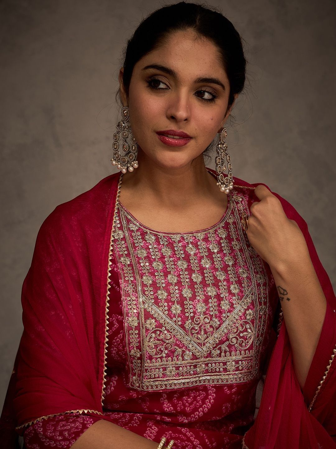 Women Ethnic Motifs Embroidered Kurta with Trousers & Dupatta