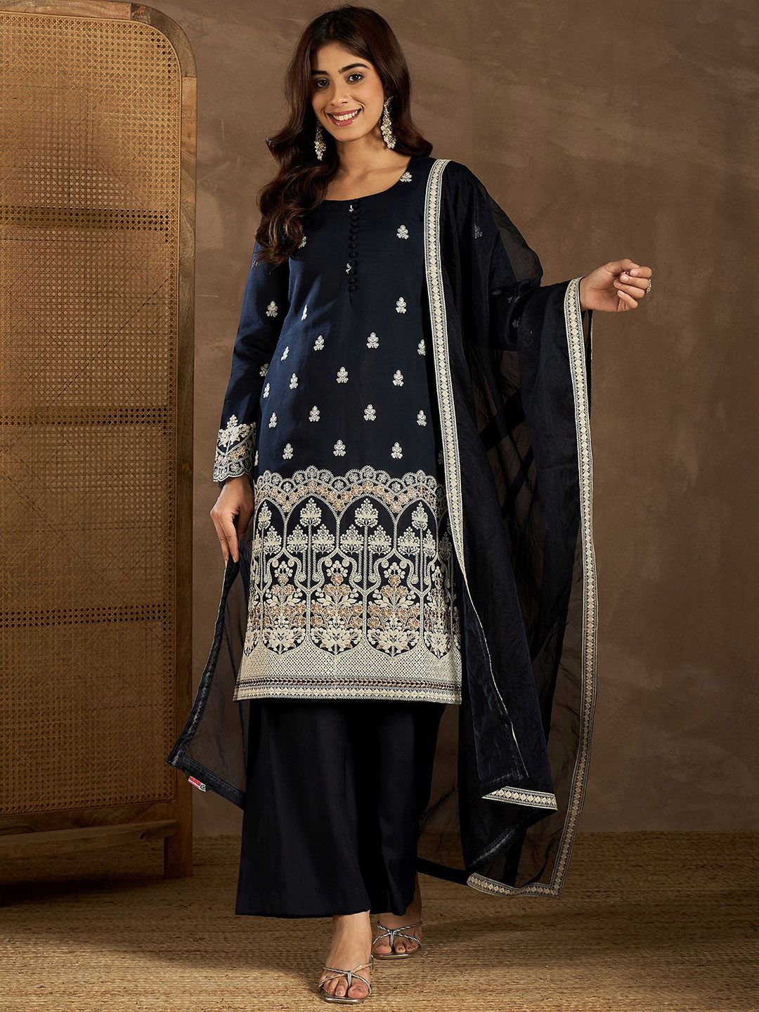 Dhiyona IN Women Floral Embroidered Kurta with Palazzo & Dupatta