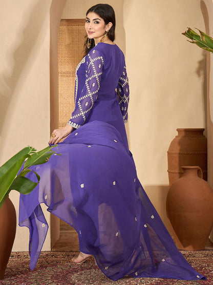 Women Floral Embroidered Kurta with Trousers & Dupatta
