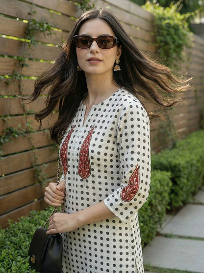 Women Printed Regular Beads and Stones Pure Cotton Kurta with Trousers