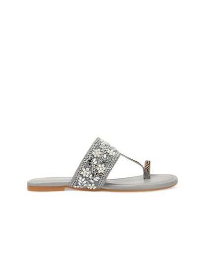 Dhiyona AK Floral Embellished Embroidered Open One Toe Flats