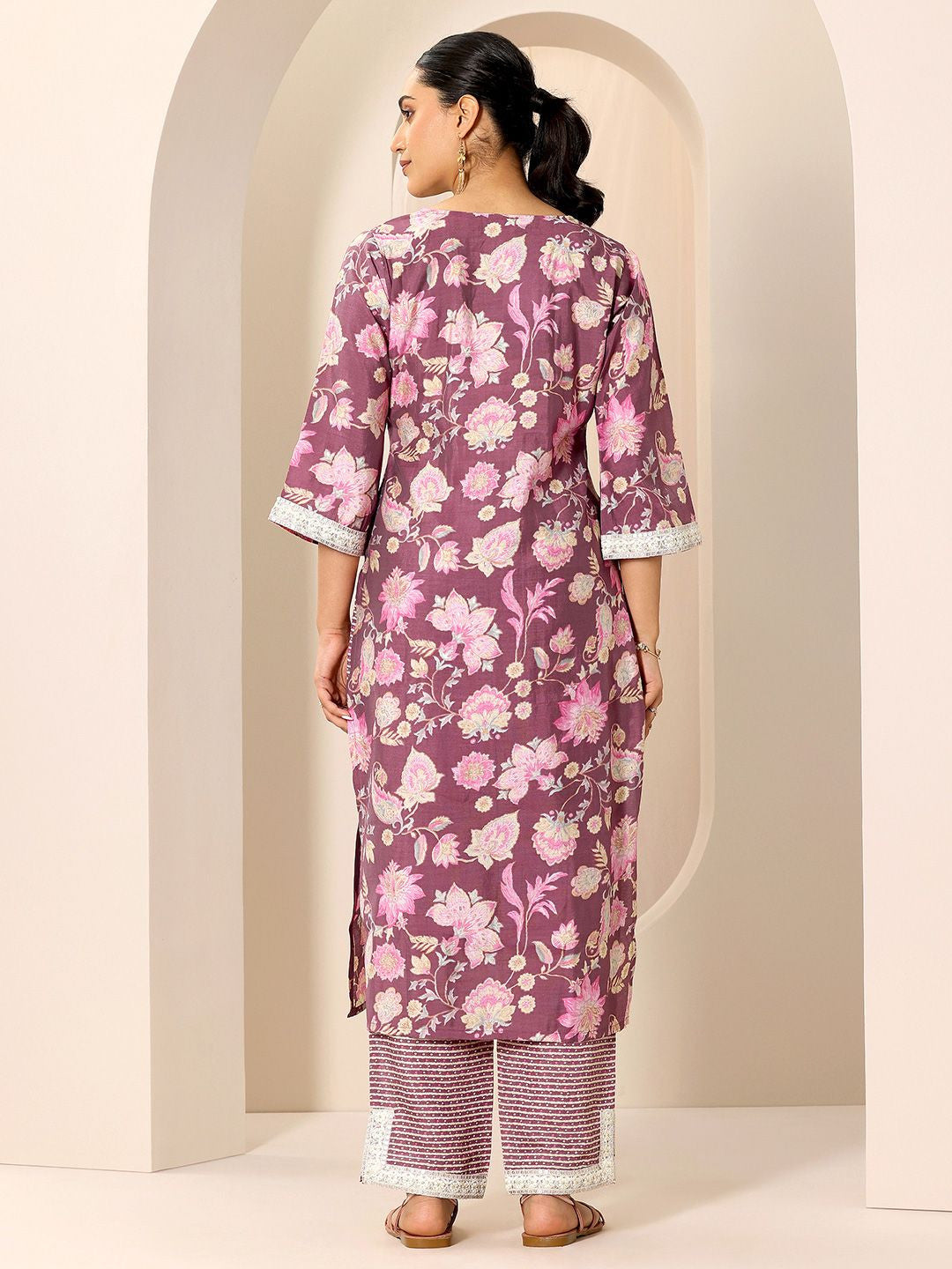 Floral Printed V-Neck Kurta With Trouser