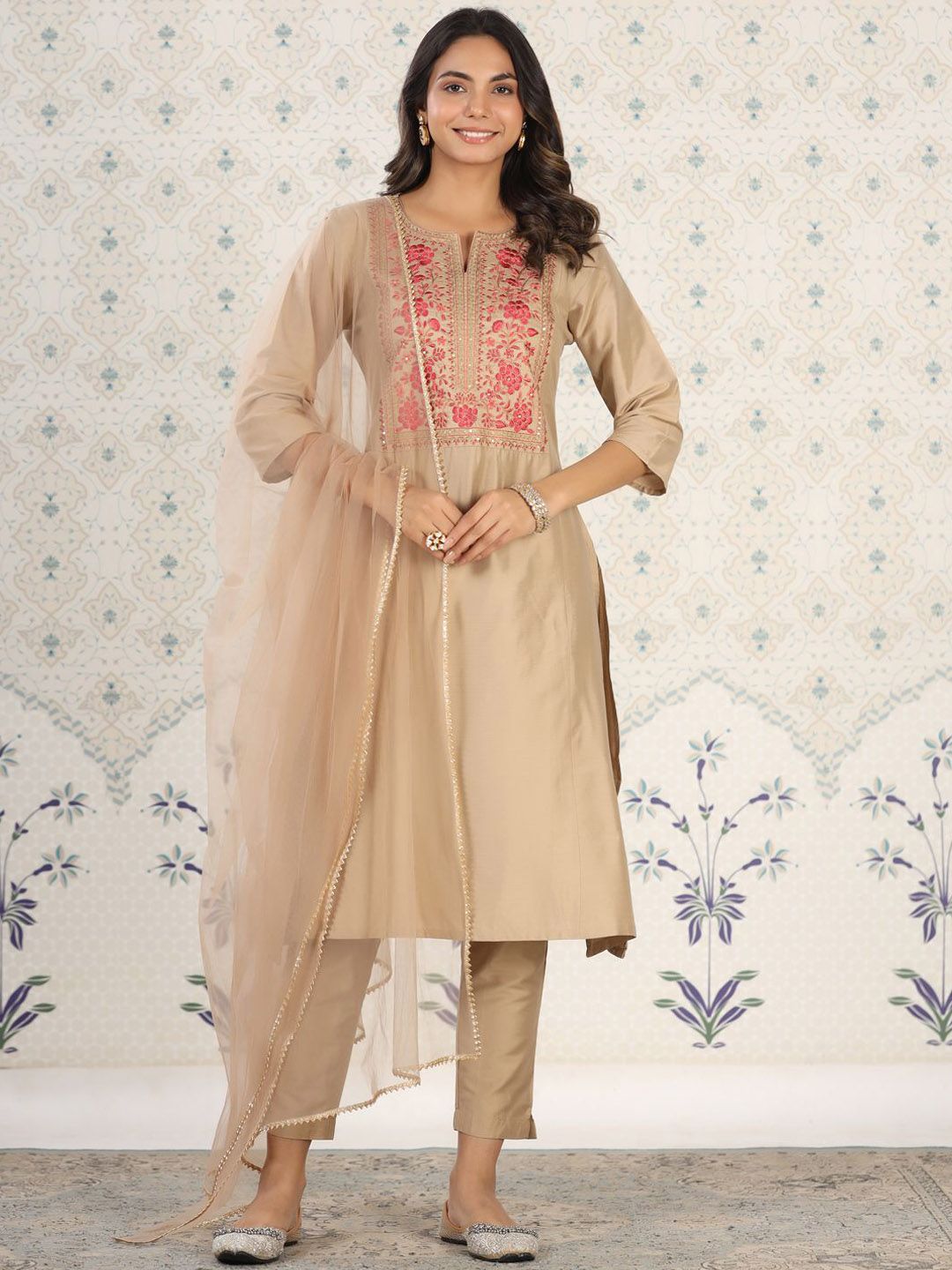 Dhiyona OD  Floral Yoke Design Sequinned Kurta with Trousers & Dupatta