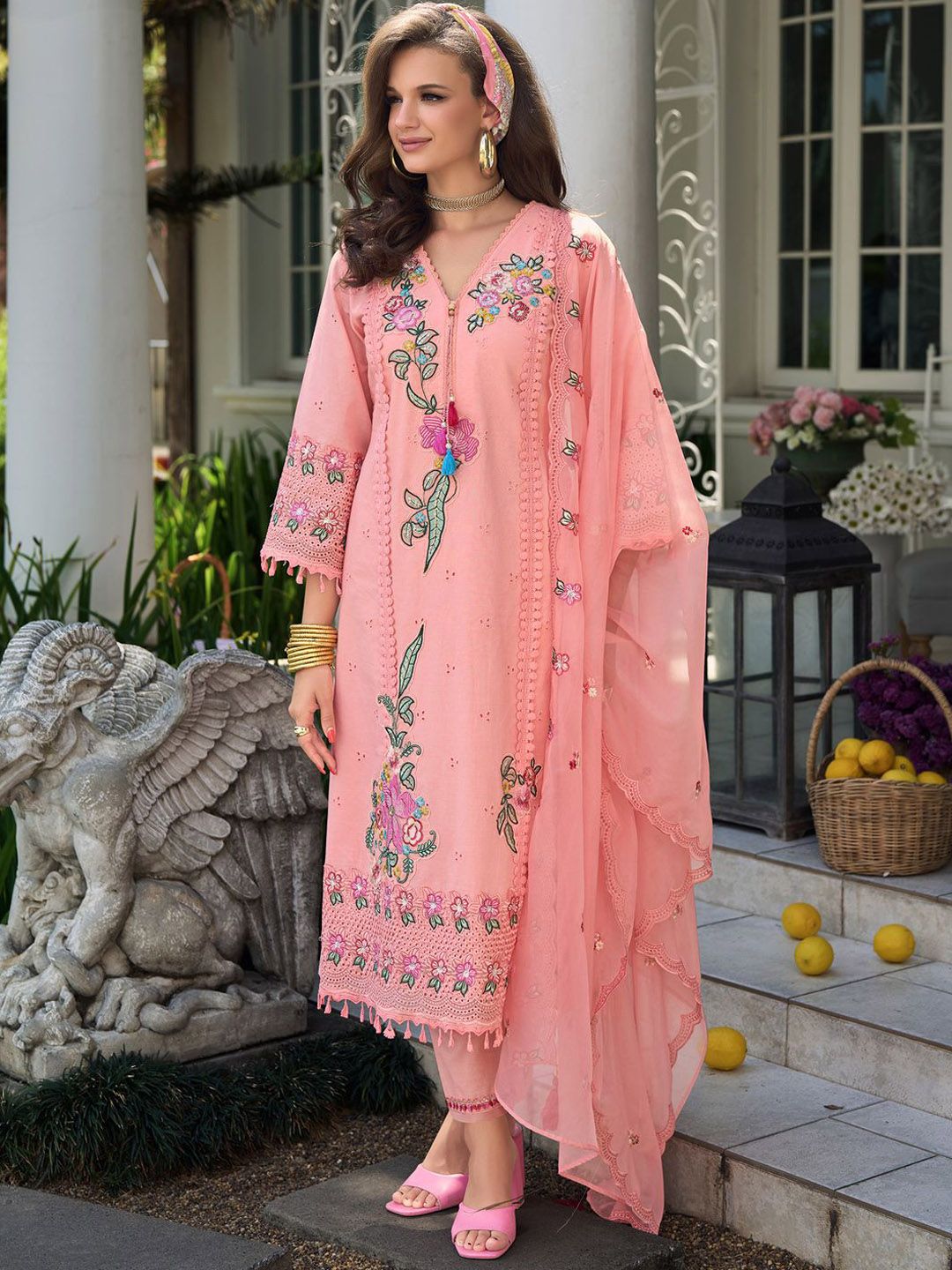 Dhiyona IE Women Floral Embroidered Regular Sequinned Pure Cotton Kurta with Trousers & With Dupatta