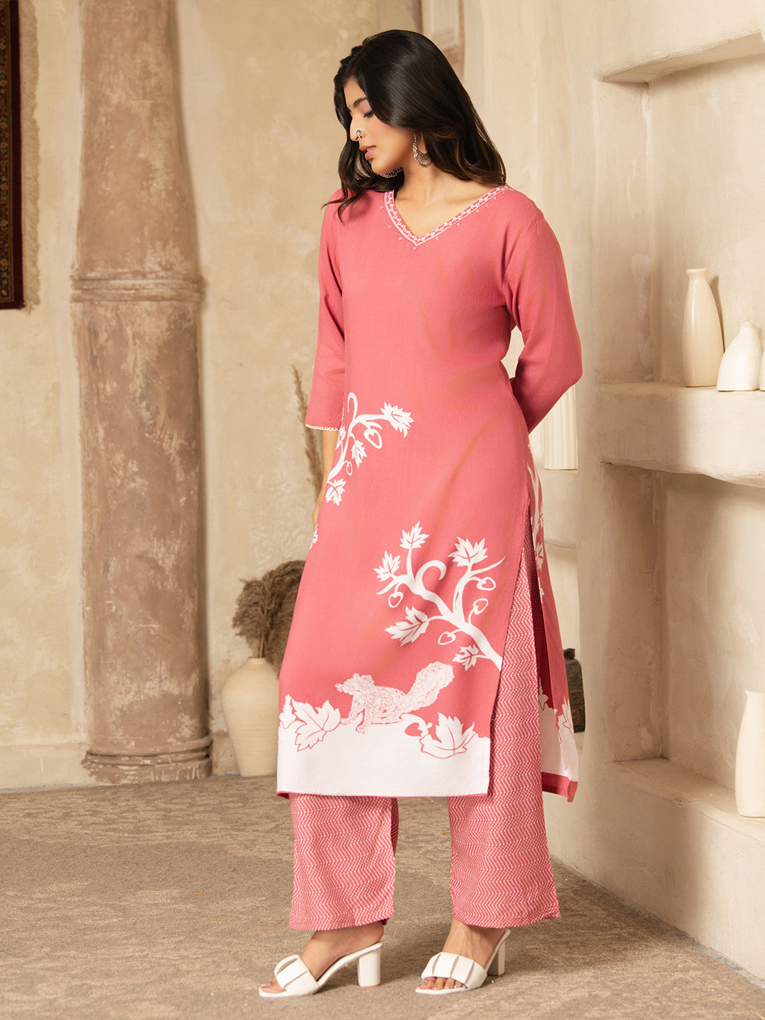 Women Ethnic Motifs Printed Kurta with Trousers & Dupatta