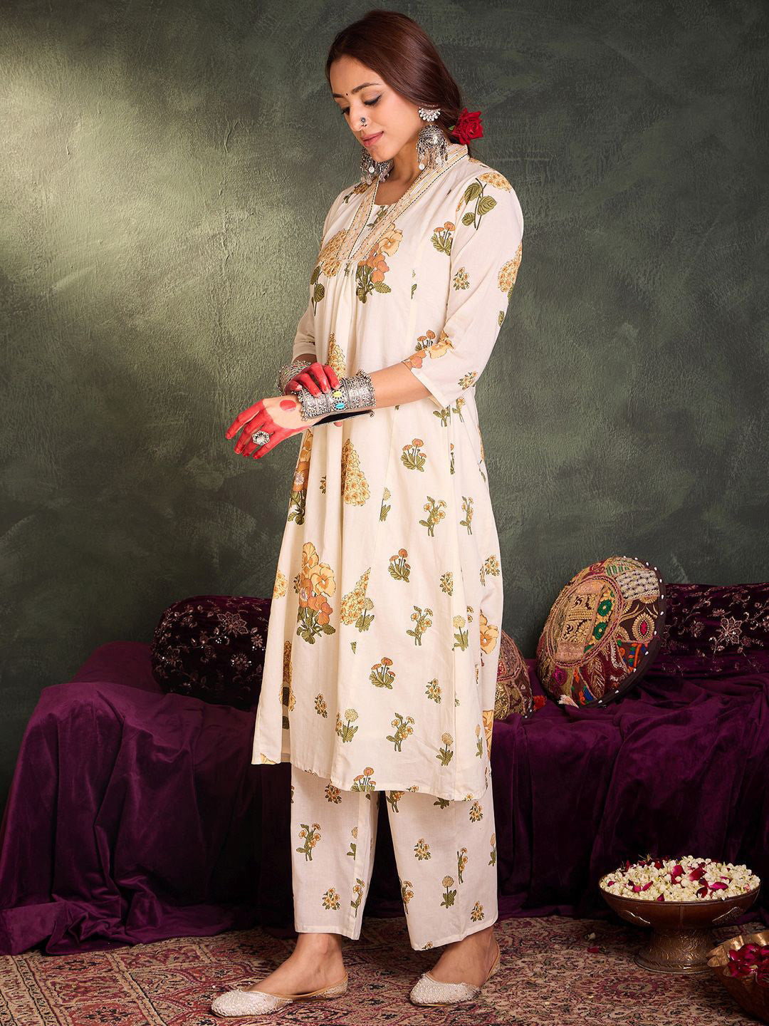 Floral Printed Pure Cotton V-Neck A-Line Kurta With Palazzos