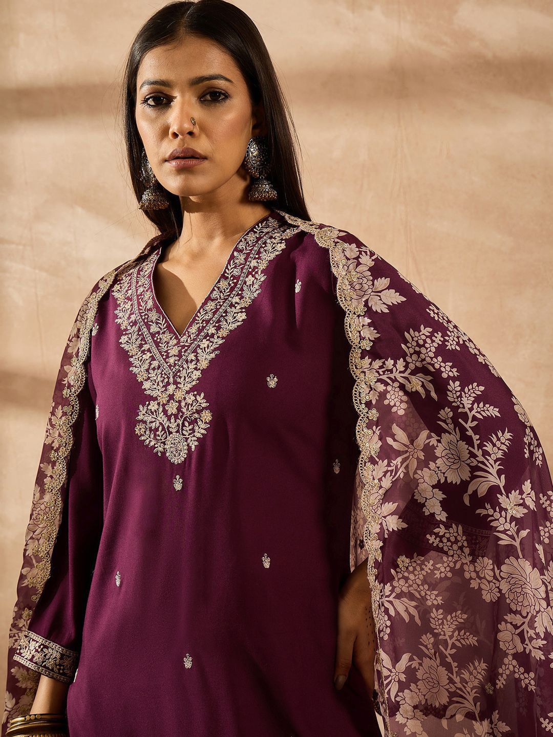 Dhiyona IE Women Floral Embroidered Regular Kurta with Trousers & With Dupatta