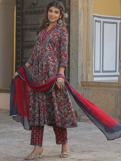 Dhiyona RR Women's Paisley Printed Mandarin Collar Cotton A-Line Kurta With Trousers & Dupatta