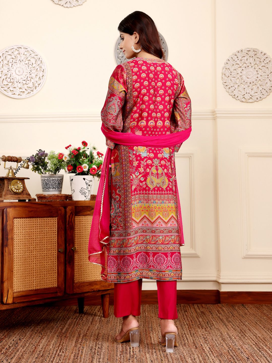 Fuchsia Ethnic Motifs Printed Gotta Patti Chanderi Silk Kurta With Trousers And Dupatta