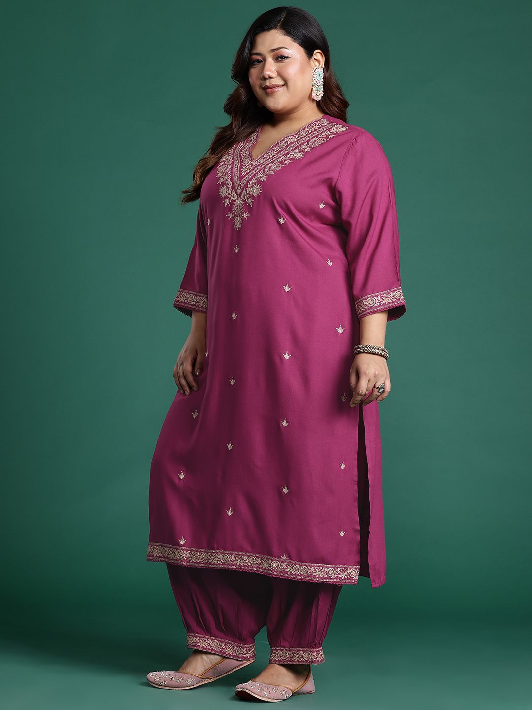 Dhiyona Women's Plus Size Floral Zari Embroidered Kurta with Salwar & With Dupatta