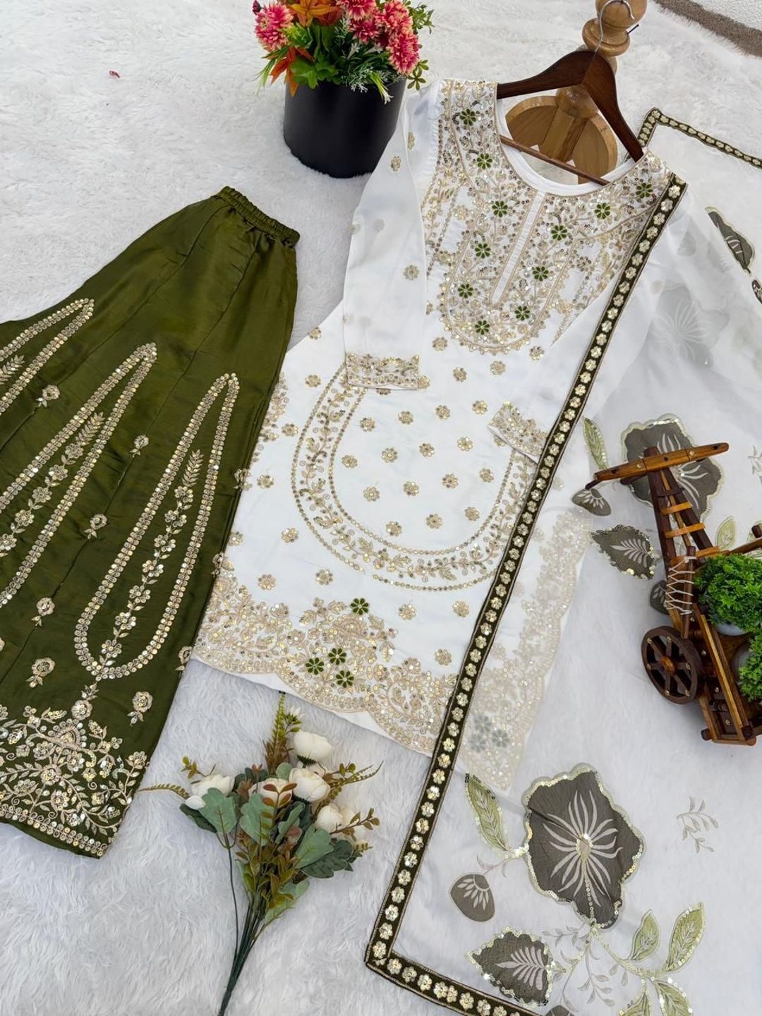 Dhiyona KL Women Ethnic Motifs Embroidered Regular Sequinned Kurta with Sharara & With Dupatta