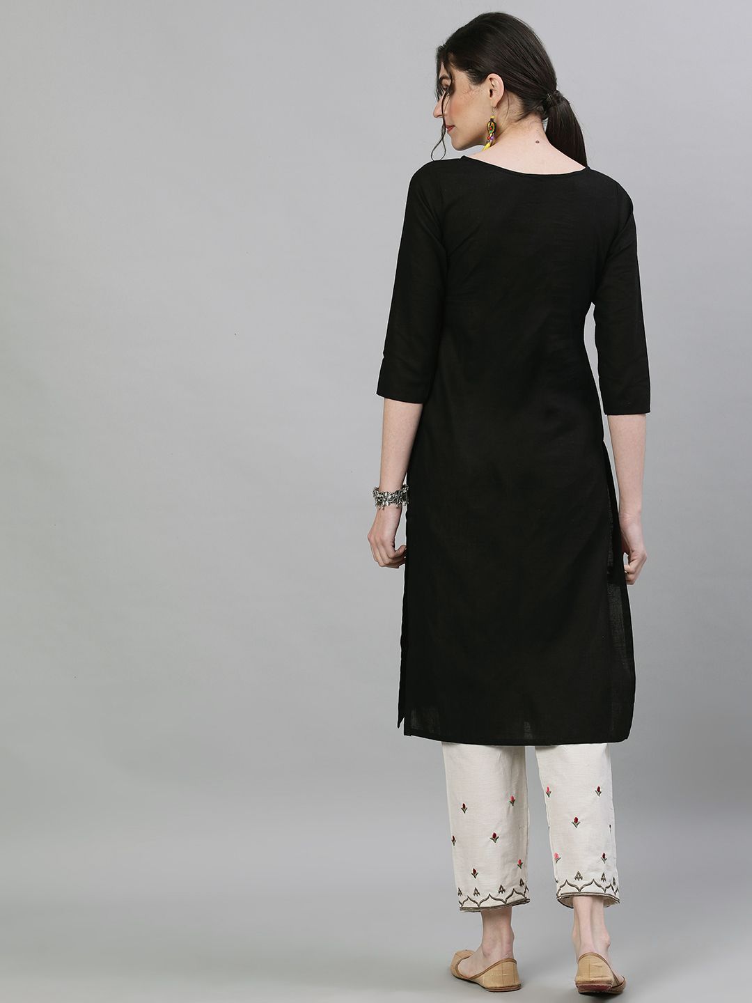 Dhiyona IS Women's Women Black & Off-White Embroidered Kurta with Trousers