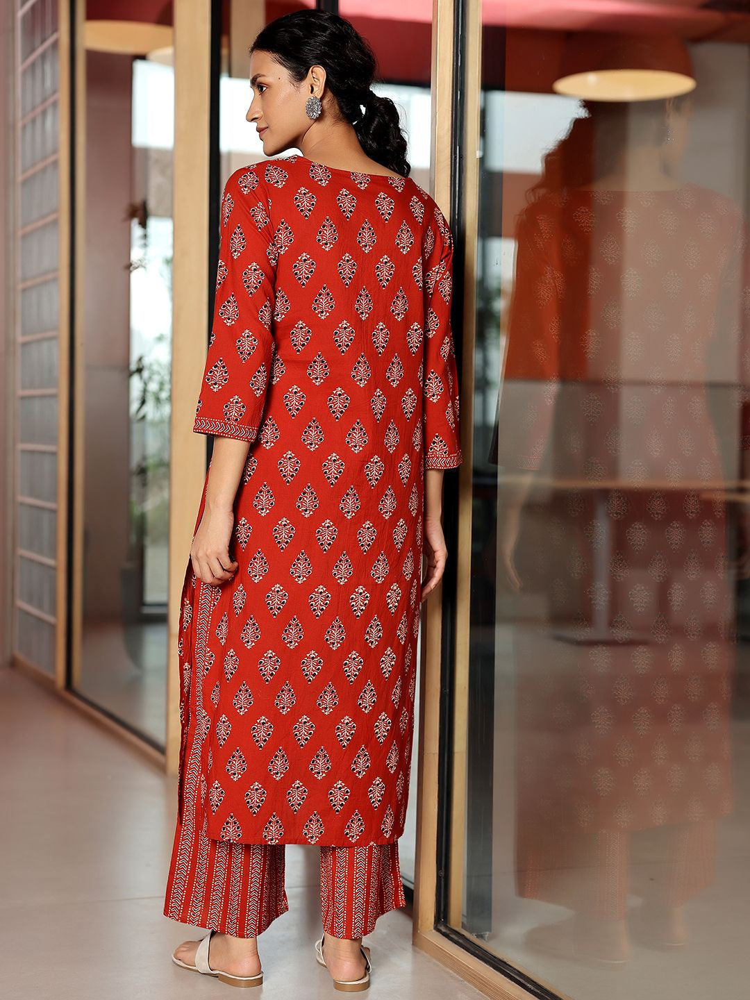 Women Ethnic Motifs Printed Regular Beads and Stones Pure Cotton Kurta with Palazzos