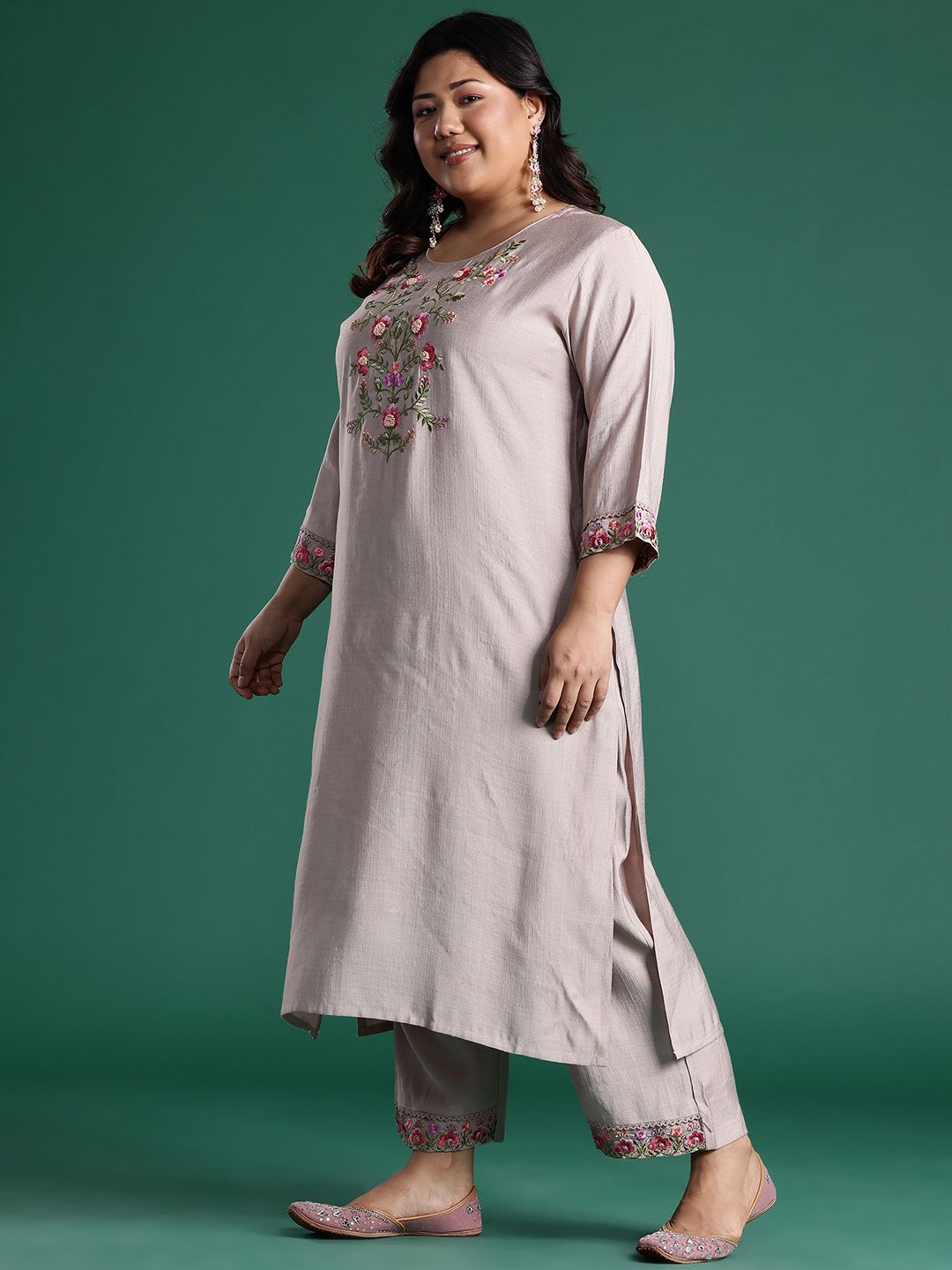 Dhiyona Women's Floral Embroidered Regular Thread Work Round Neck Kurta with Trousers & Dupatta