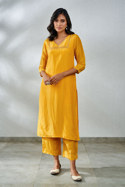 Daneen Kurta Set