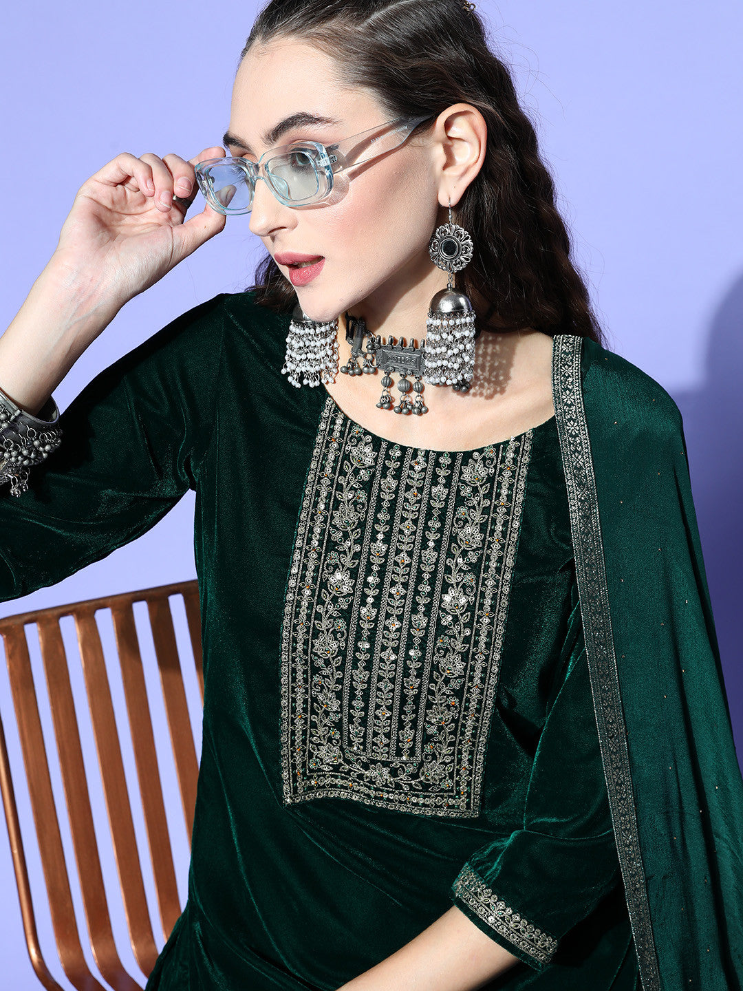 Women Floral Velvet Kurta Set
