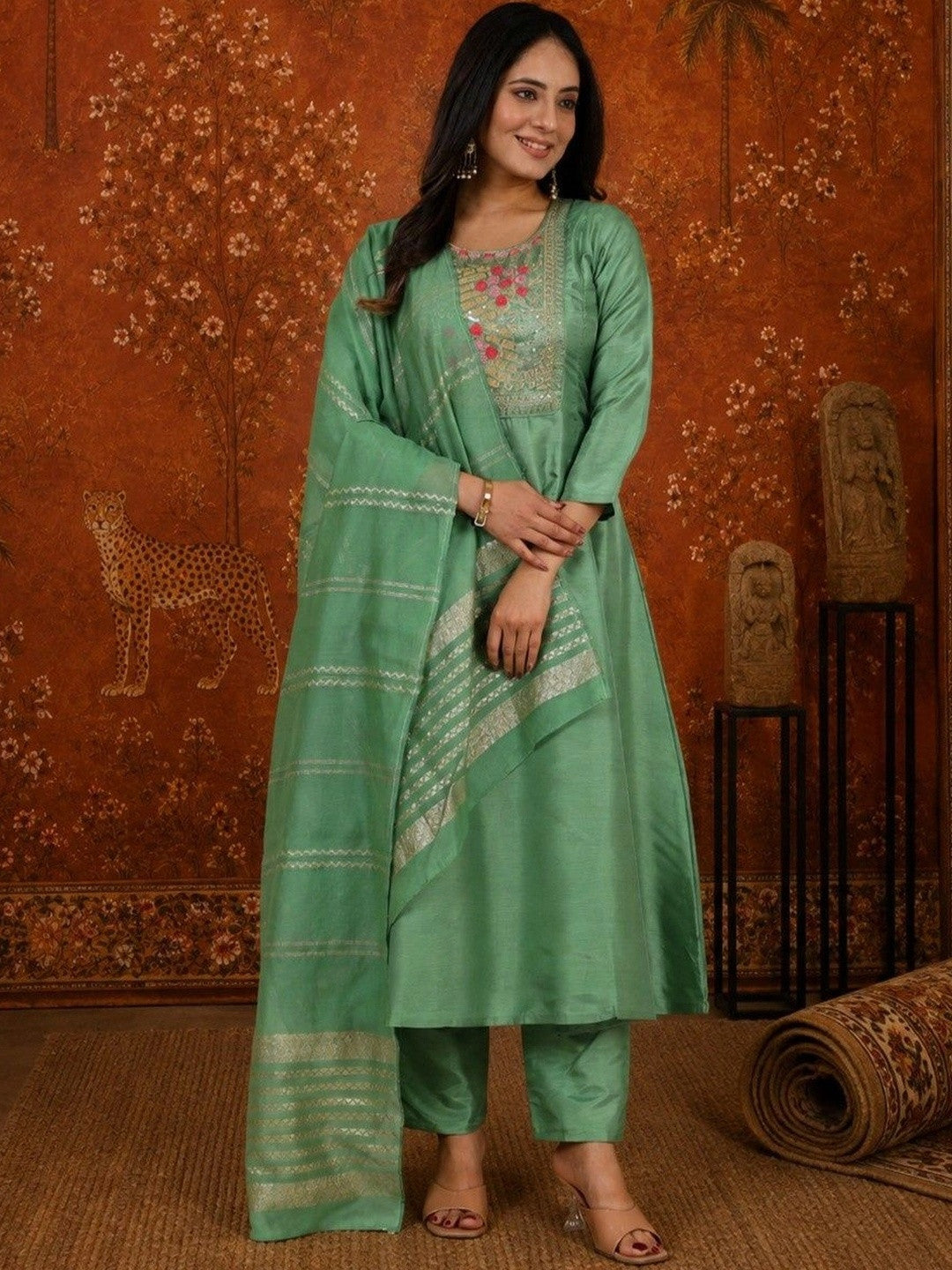 Dhiyona SN Women Floral Embroidered Empire Sequinned Kurta with Trousers & With Dupatta
