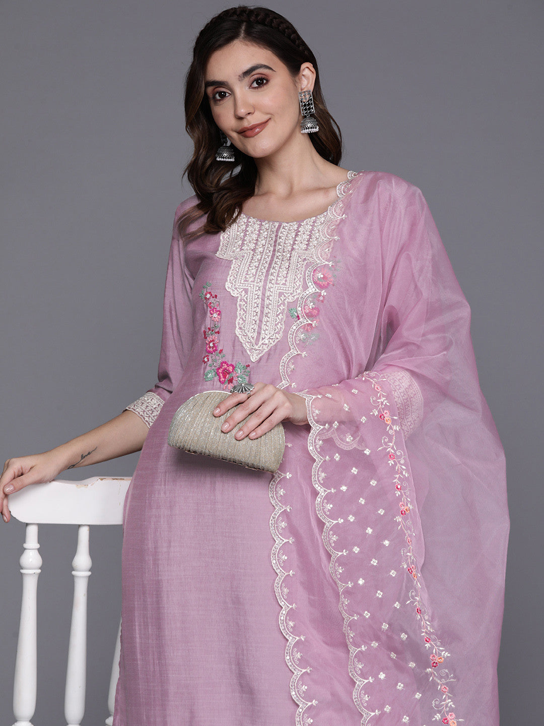 Floral Embroidered Regular Thread Work Kurta With Trousers & Dupatta