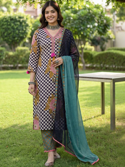 Women Floral Printed Regular Pure Cotton Kurta with Trousers & With Dupatta