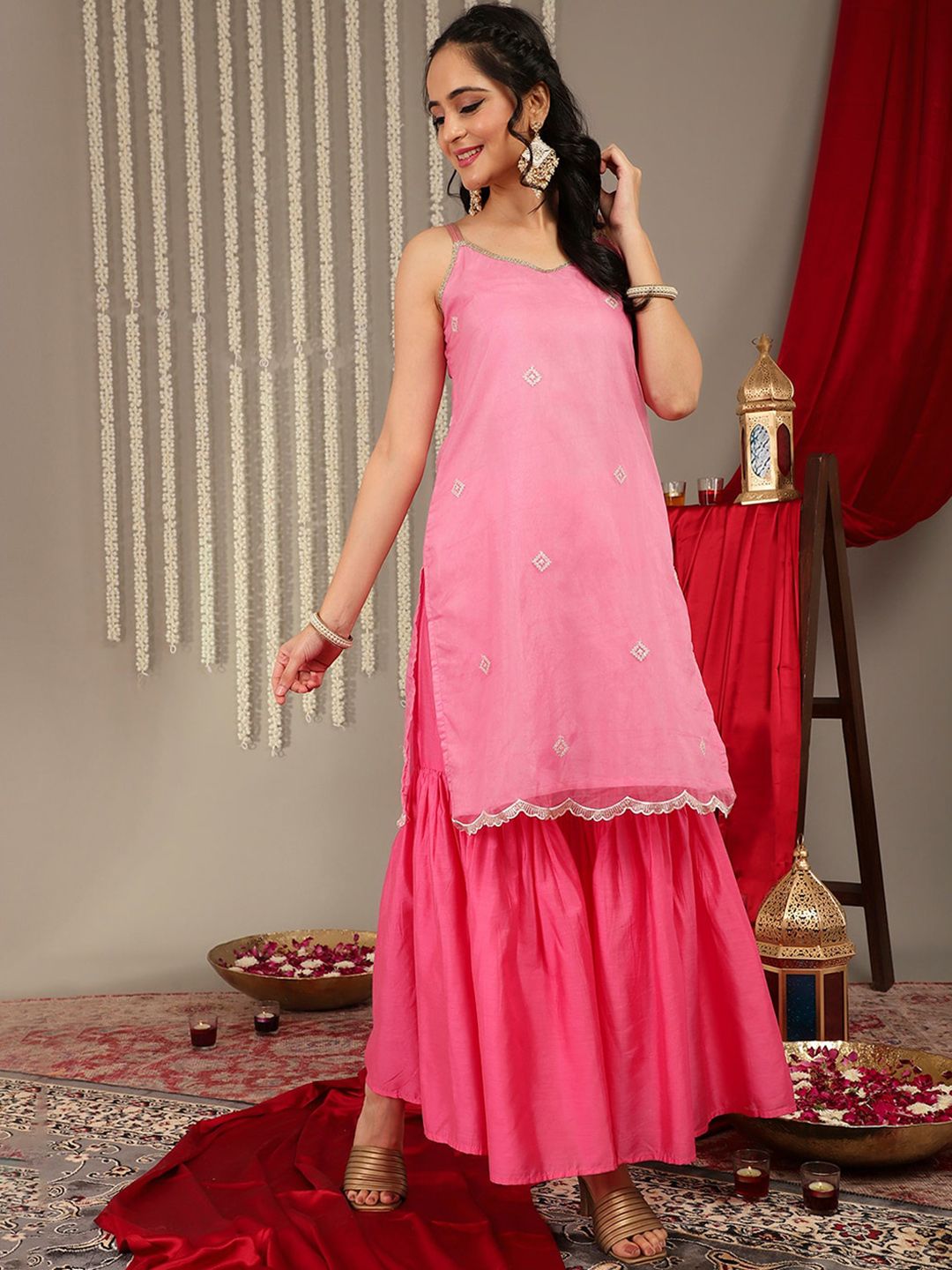 Dhiyona VA Women Zari Detail Kurta & Trousers With Dupatta