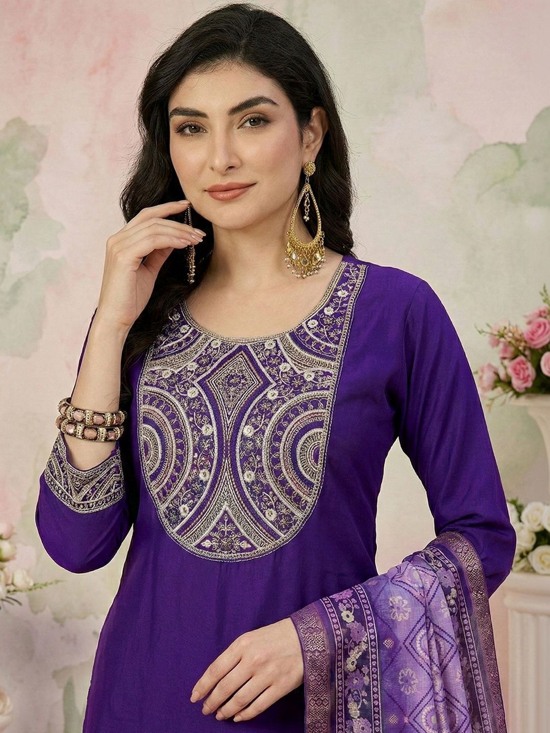 Dhiyona CH Women Ethnic Motifs Embroidered Regular Thread Work Kurta with Trousers & With Dupatta