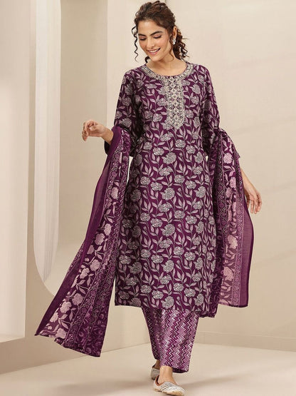 Women Floral Printed Regular Thread Work Kurta with Trousers & With Dupatta