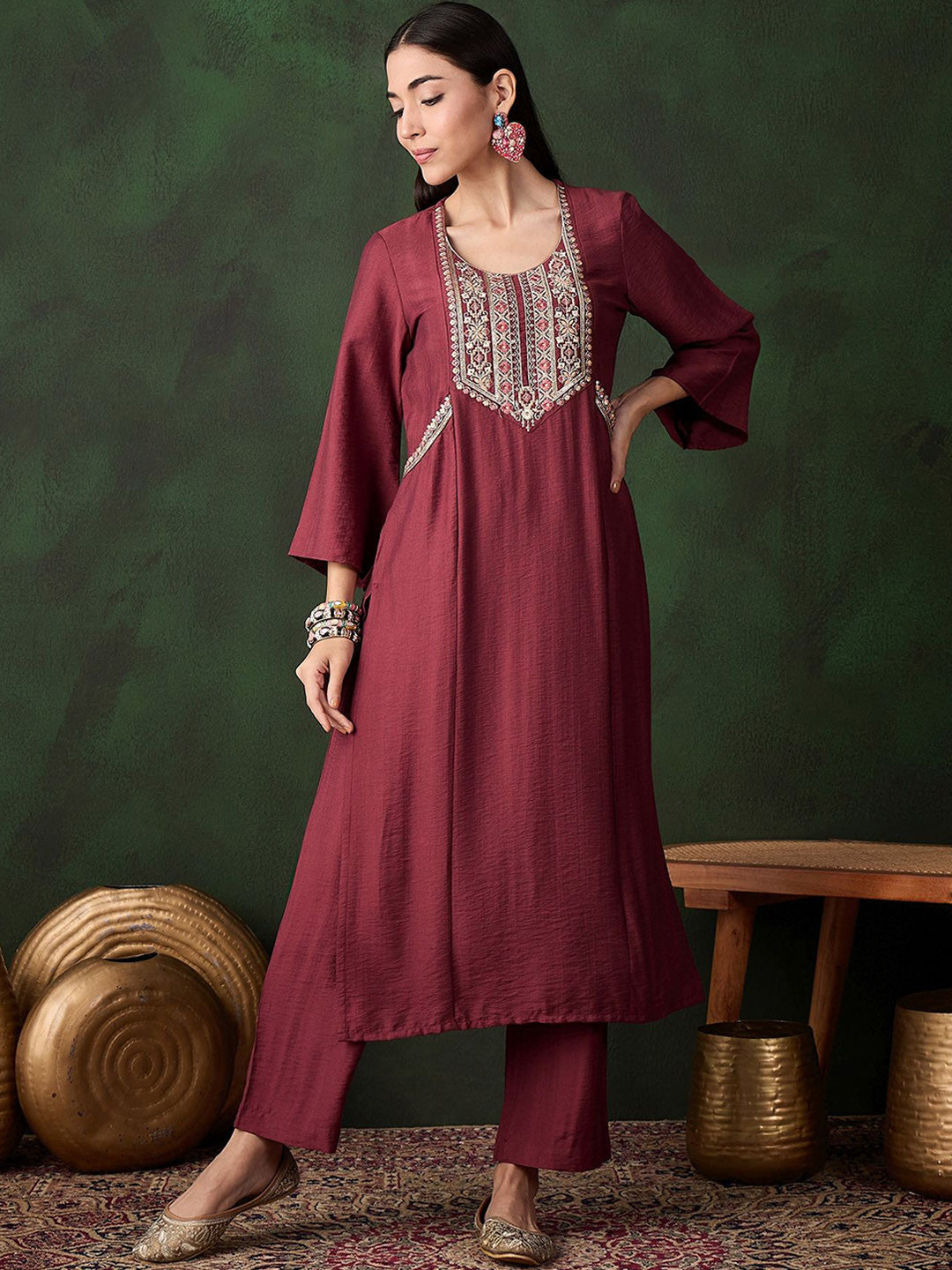 Dhiyona SN Ethnic Motifs Yoke Design Sequinned Straight Kurta & Trousers