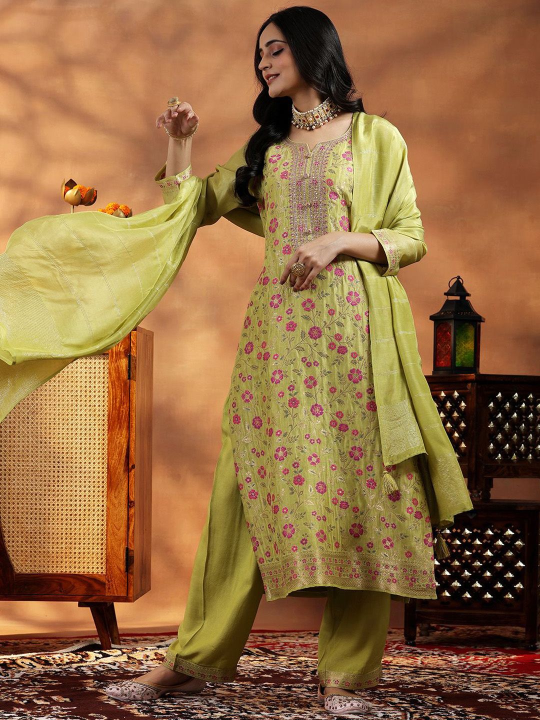 Dhiyona LL Women Floral Regular Kurta with Palazzos & With Dupatta